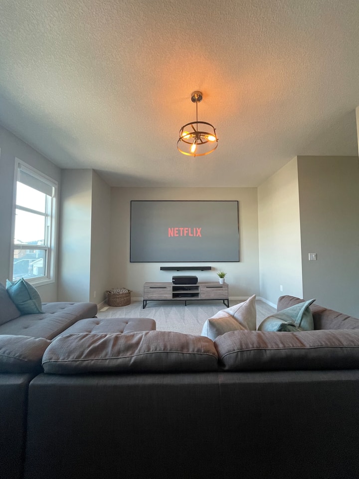 The Comfort Cove 2.0 - Calgary