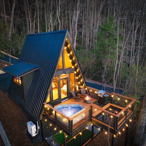 Hot Tub- Private Mtn View-Sky Net-Games- A Frame