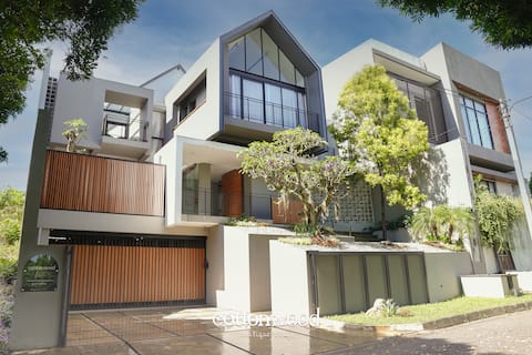 Cottonwood Pavana Heated-Pool BBQ Pingpong Fitness