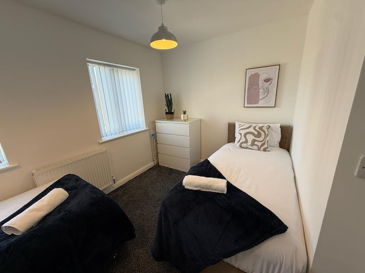 غرفة النوم 2