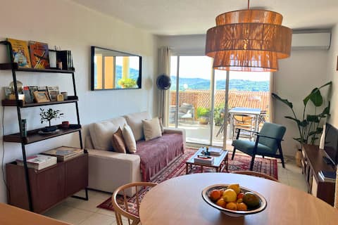Top Airbnb: Terrace & View | Comfort & Style | Close to Beaches in La Croix Valmer