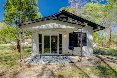 Secluded House Close to Sav Airport