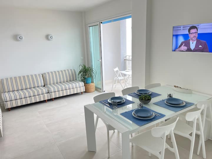 Fronte Mare, 10m Dalla Spiaggia, Balcone, 8°p, (P) - Lignano Sabbiadoro