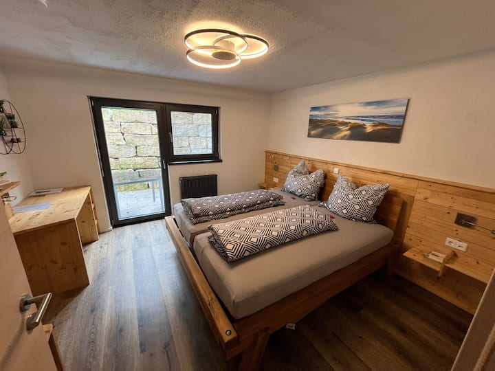 Schlafzimmer 2