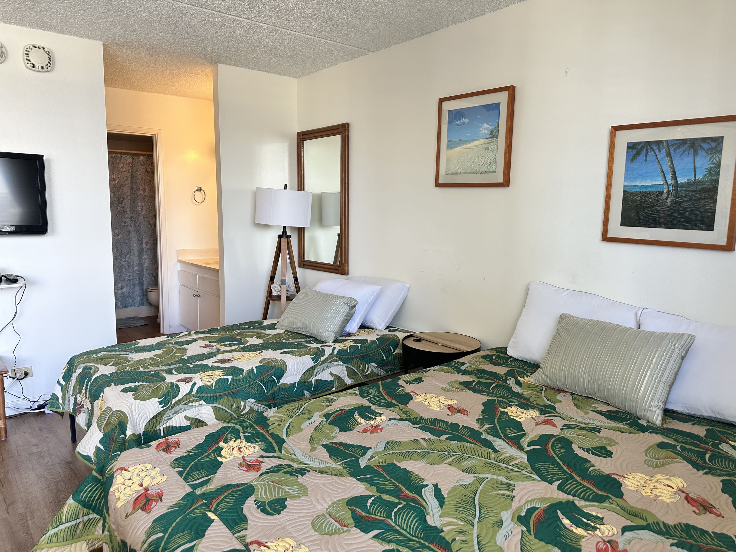 Hotel in Honolulu · ★4.09 · 1 bedroom · 2 beds · 1 private bath - Image 7