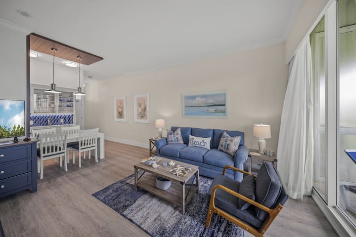 Waterfront Coastal Retreat | Steps From Lbk Beach - Longboat Key, FL