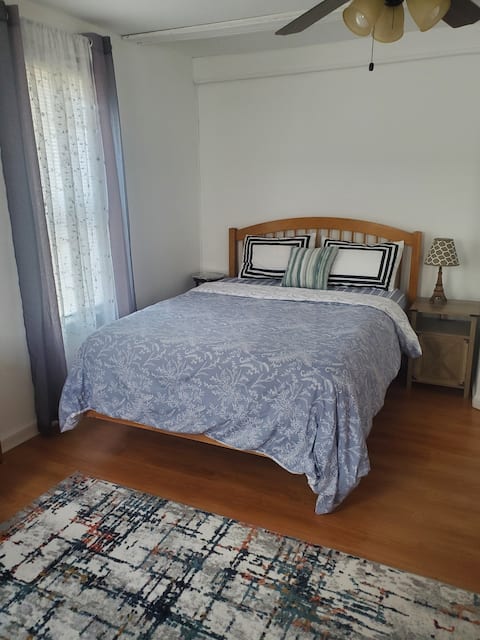 Close to Stadium (12 minutes) 2nd Floor Apartment