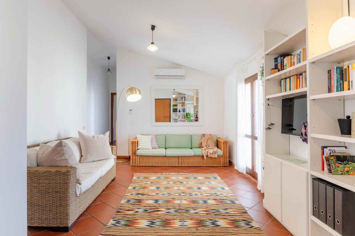 Proprietà Airbnb di successo: Ocean-view penthouse with terrace a Alghero