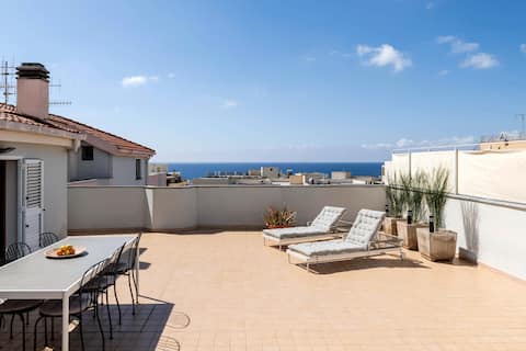 Ocean-view penthouse with terrace