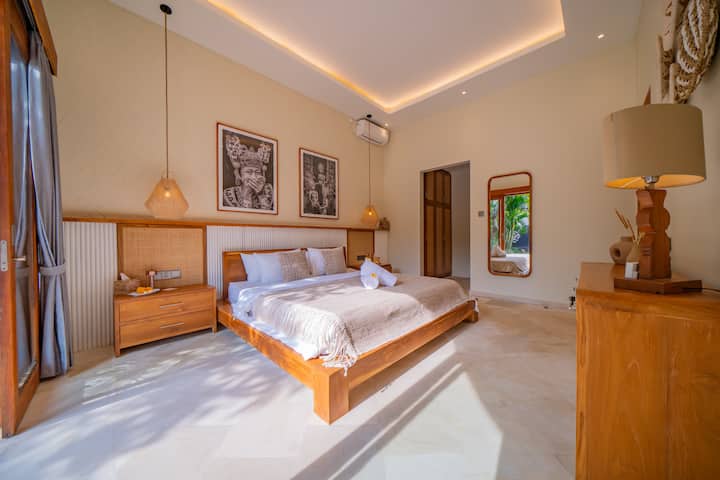 Wache mit Ruhe und endloser Entspannung auf. 