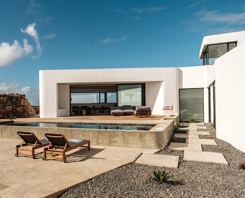 Villa Simone - 3 bedrooms - Heated pool