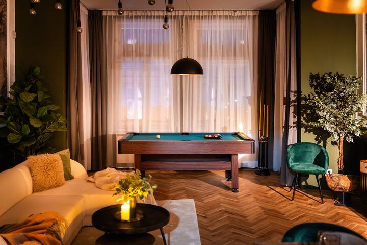 7BR+4.5Bath Palace near Museum + Pool gallery image 5