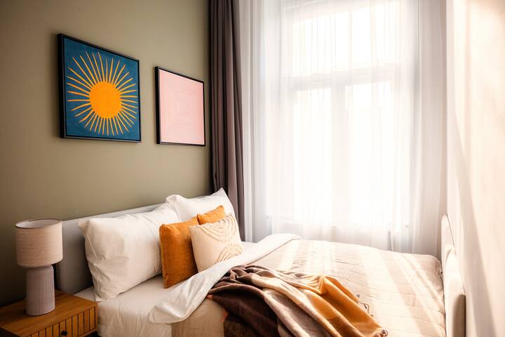 7BR+4.5Bath Palace near Museum + Pool gallery image 4