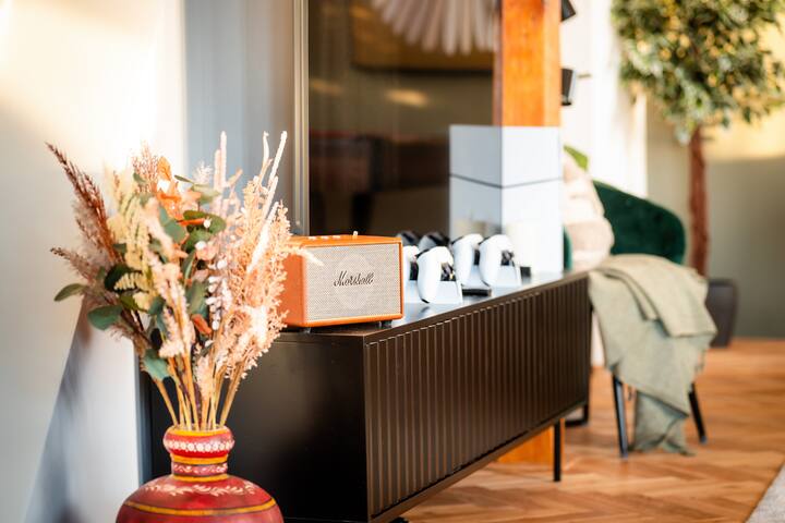 6BR+3.5Bath Prague Grand View + POOL table gallery image 5