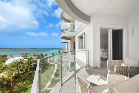 2-Bedroom Oceanview Condo with Pool