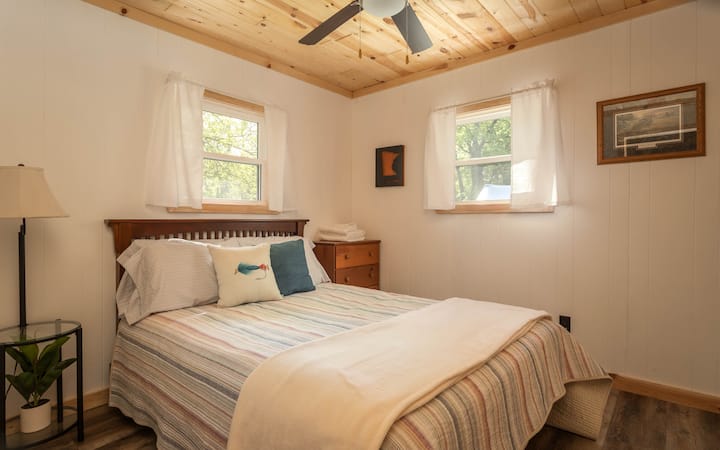 საძინებელი 4