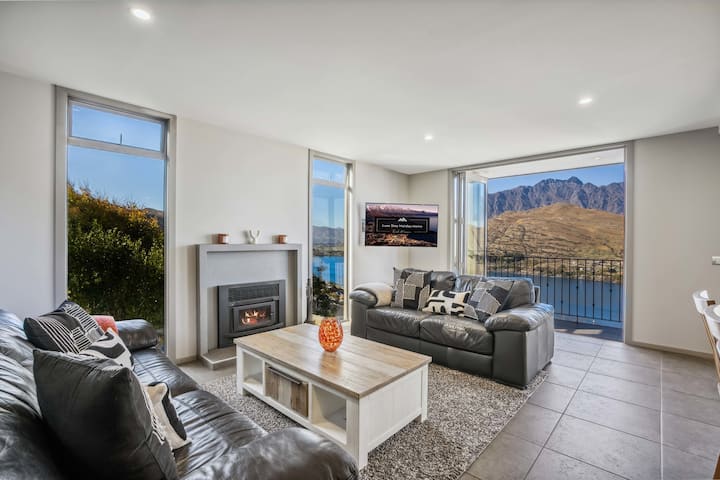 Lancewood Top | Gorgeous Views | Spa Pool - Queenstown