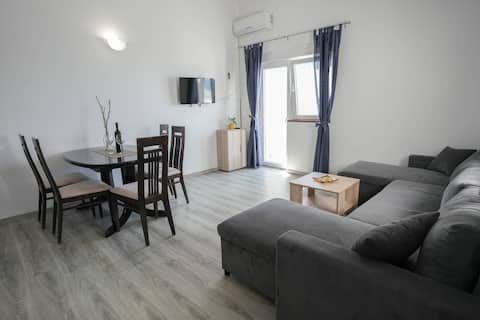 Top Airbnb: Apartment Sime 2 Sukosan in Općina Sukošan