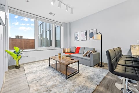 Successful Airbnb property: King Bed Comfort • Bidet • Public Square • Parking in Goodrich Kirtland Pk