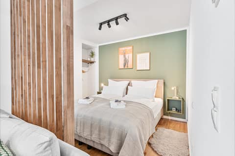 Green Urban I Business I Central I Roof Terrace