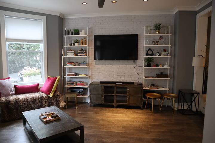 3Bed 2.5Bath Downtown DC’s Best Near Everything gallery image 3