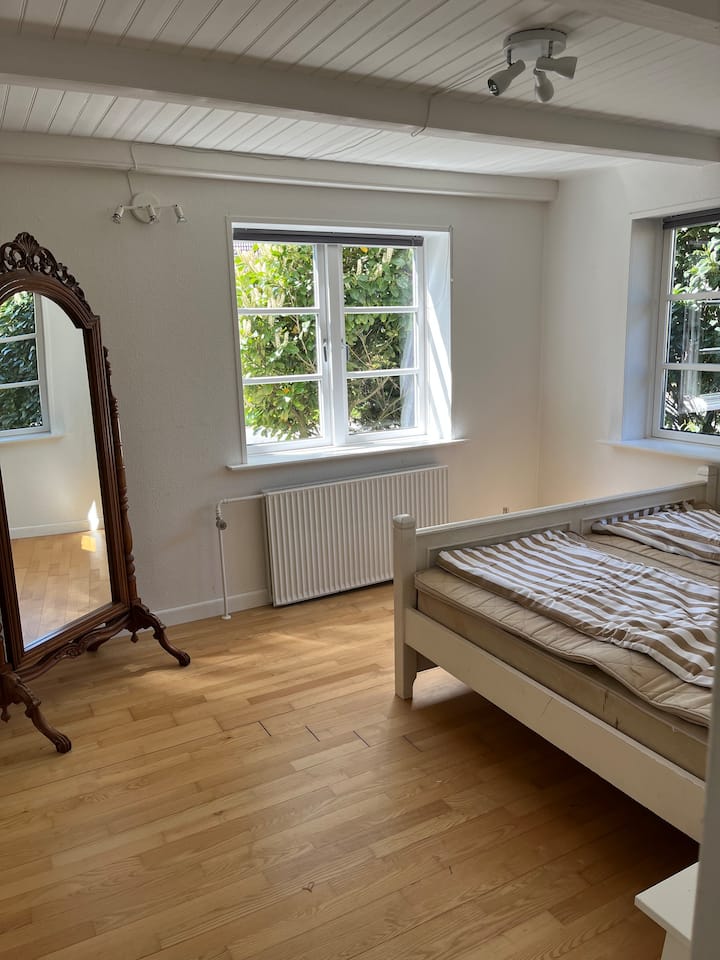 საძინებელი 4