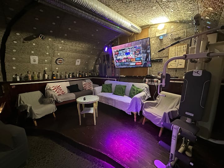 Former Pub5, Pool Table, Beer Tap, Up To 22person - Budapest