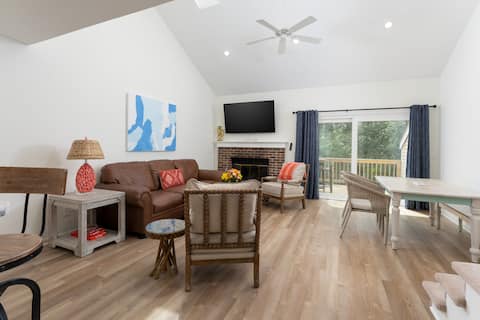 Top performing Airbnb: Renovated-Beach 5 min. Pool, shopping, restaurants in Wilmington