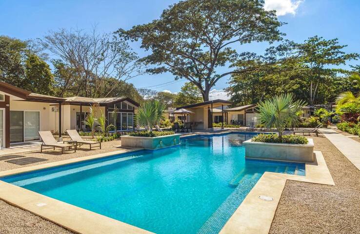 Modern Home | Pool, AC & WiFi Playa Avellanas