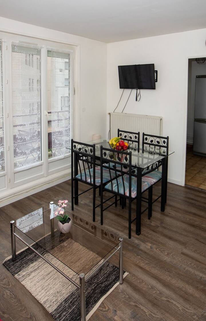 Accès Paris Cozyt2 Rer C Parking Privé - Voisins-le-Bretonneux