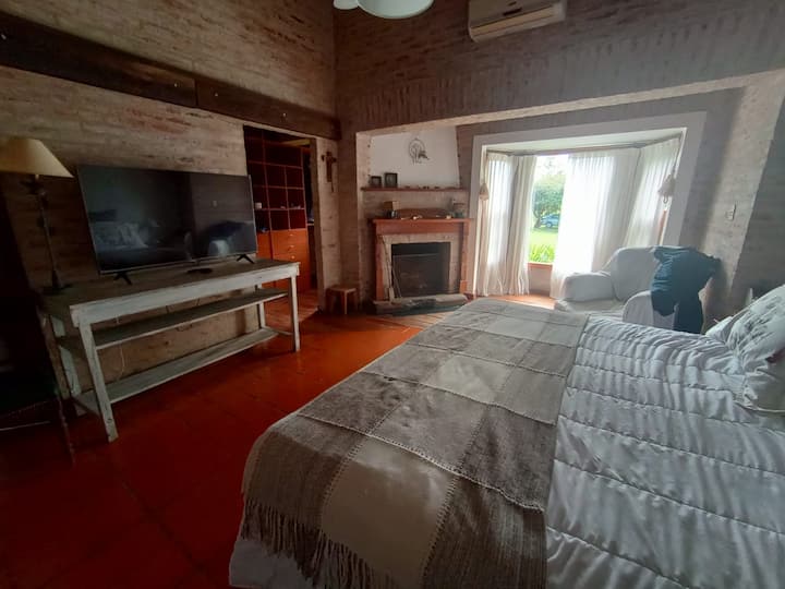 საძინებელი 1