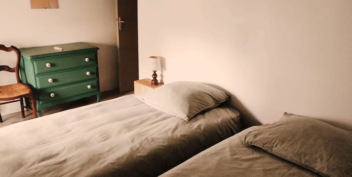 غرفة النوم 1