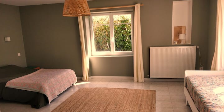 غرفة النوم 2