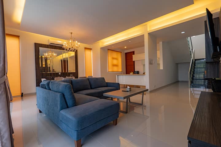 Near Nagoya - Bathtub & Golf Course View's Villa - Batam