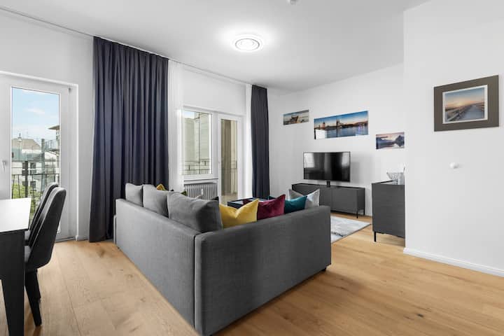 Premium Apartment With 1 Bed Room And Balcony - Köln