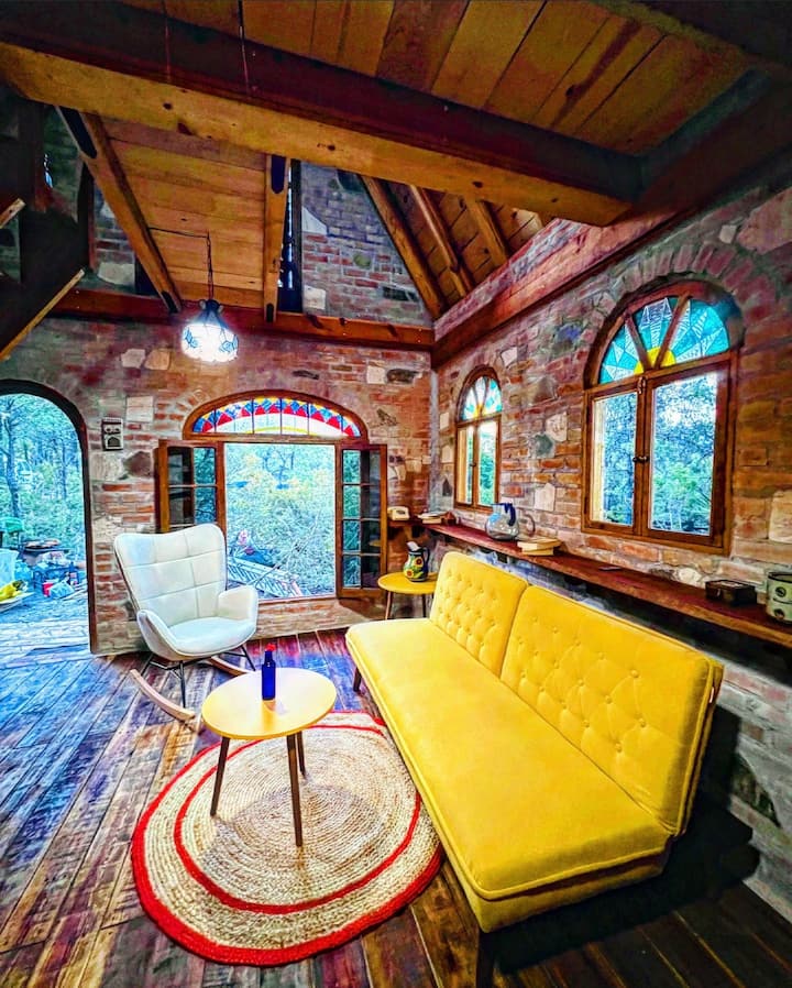 Cabañita Mágica Escondida En El Bosque - México