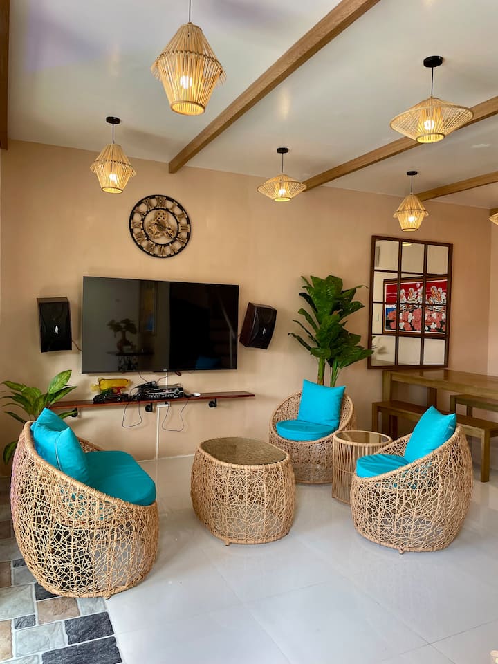 The Tropical Villa (W/ Private Pool) - San Mateo