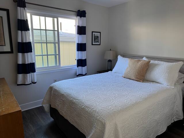 Catalina Sumner Retreat gallery image 3