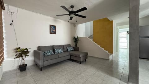 Popular Airbnb listing: Casa Girasol near Galerías. We bill. in Colonia Xcumpich