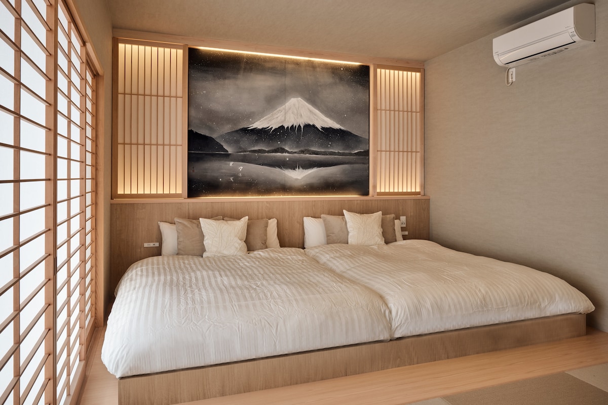 Noël Hakone Skylight