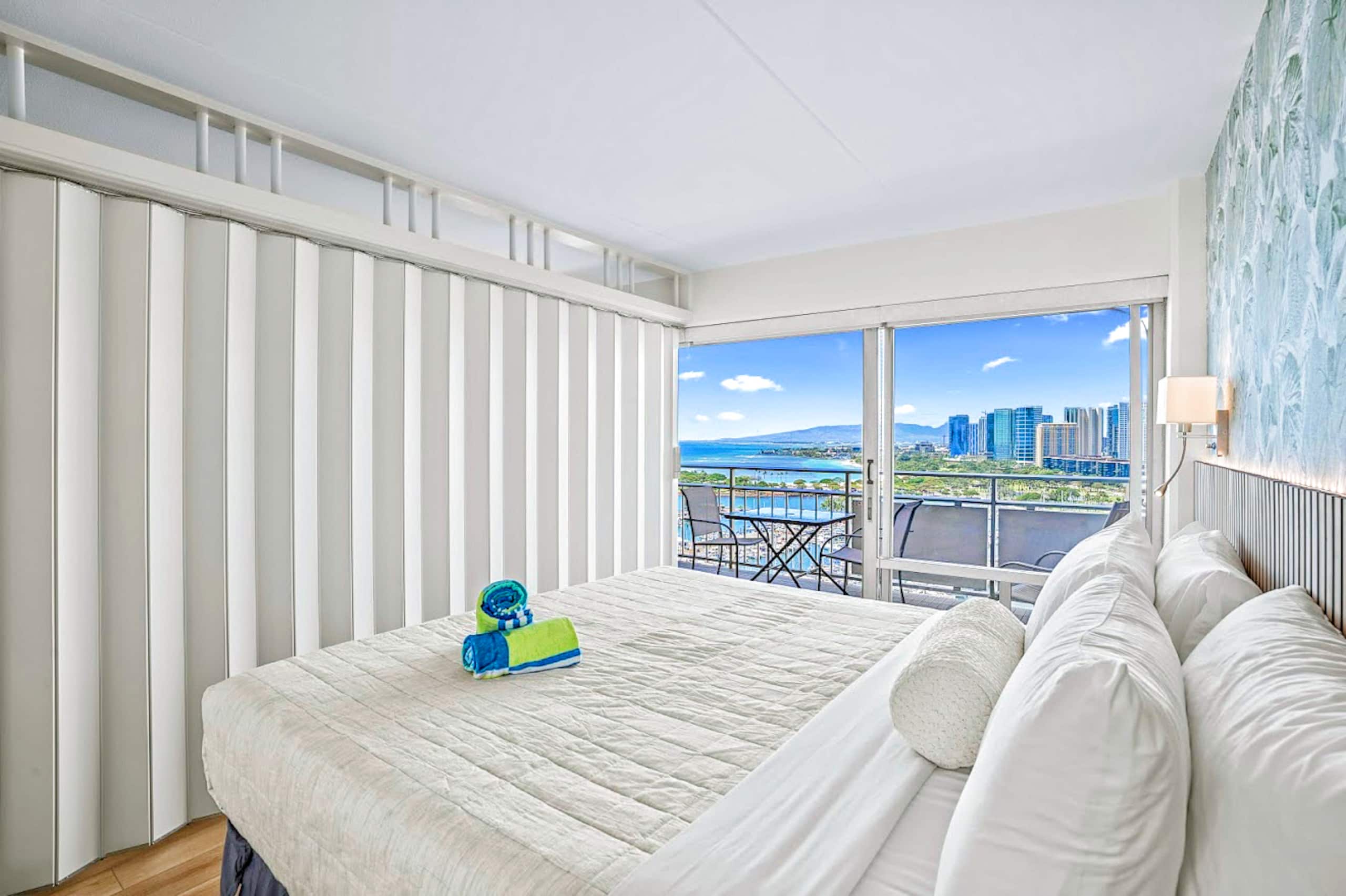 20F-High Floor Ocean View-Ilikai-1BR-Waikiki Beach - Image 24