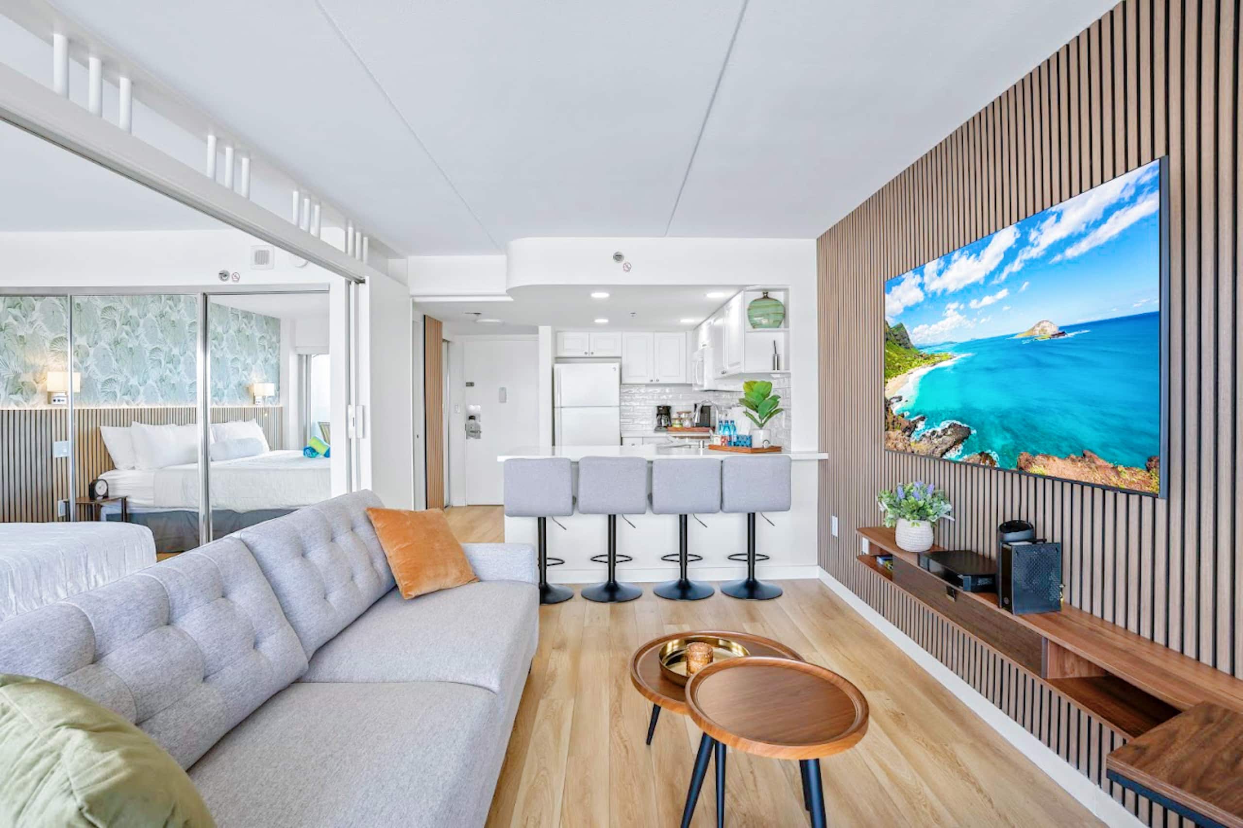 20F-High Floor Ocean View-Ilikai-1BR-Waikiki Beach - Image 4