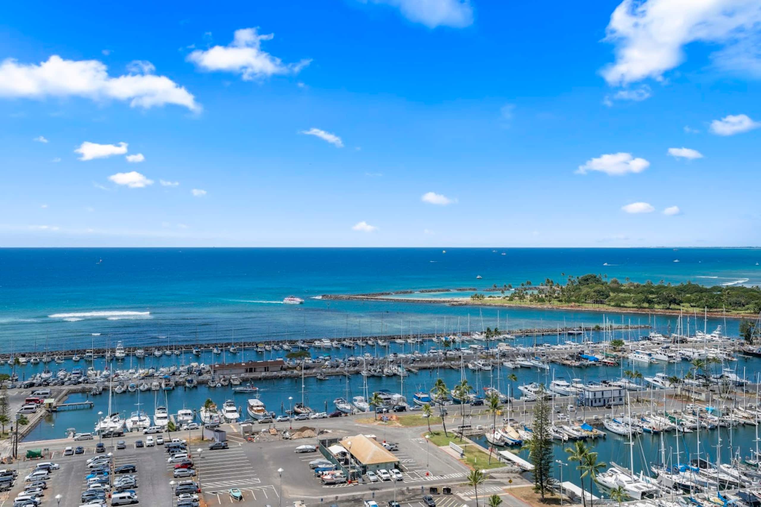20F-High Floor Ocean View-Ilikai-1BR-Waikiki Beach - Image 34