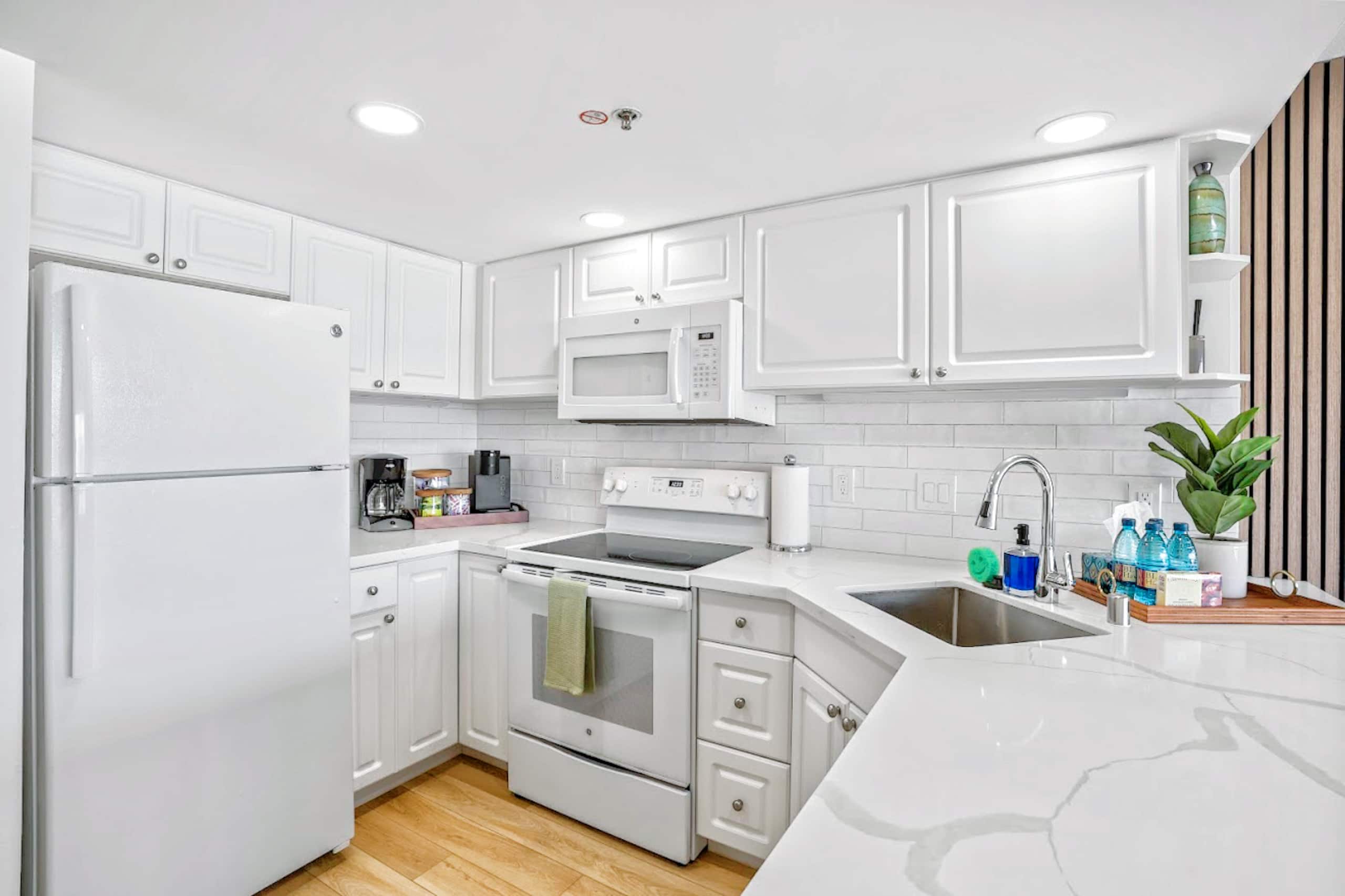 20F-High Floor Ocean View-Ilikai-1BR-Waikiki Beach - Image 14