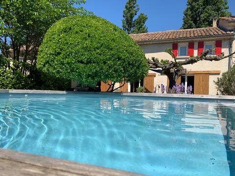 Nice air-conditioned house with pool