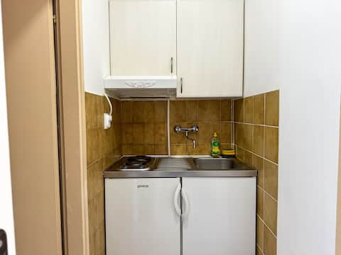 Top Airbnb: Apartment Pralas 1 (sea and pool view) in Prijevor