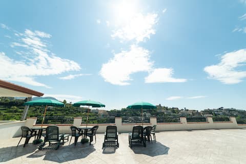 Luxe Suites - Amalfi Coast - Ravello View