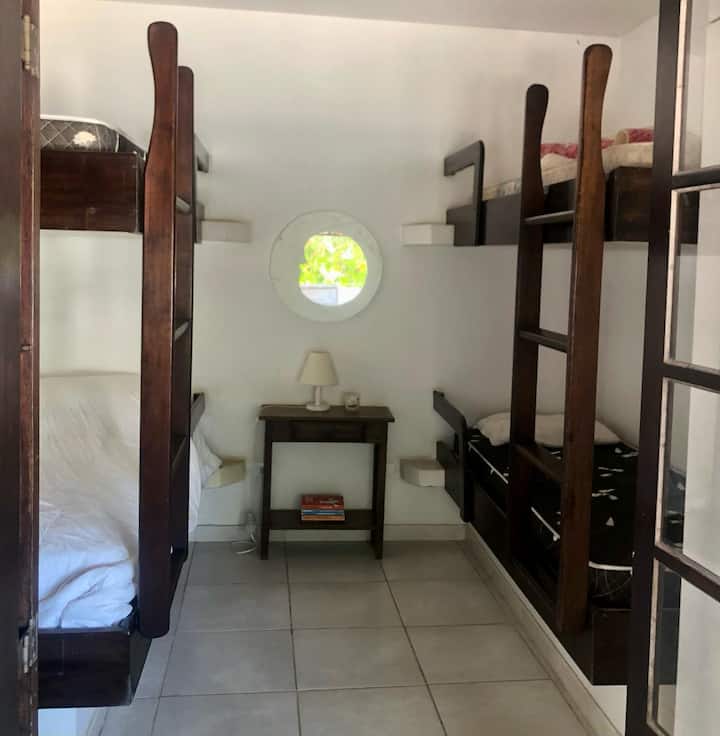 Dhomë gjumi 4