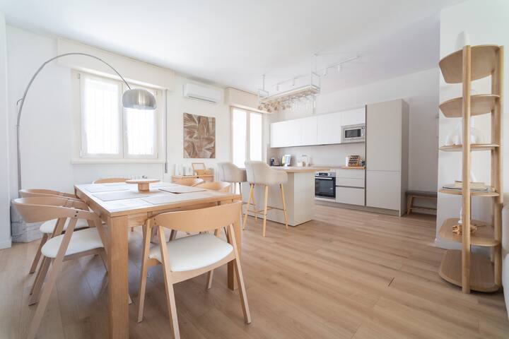 Cloud9 Large Terrace – Meliora Apartments gallery image 3