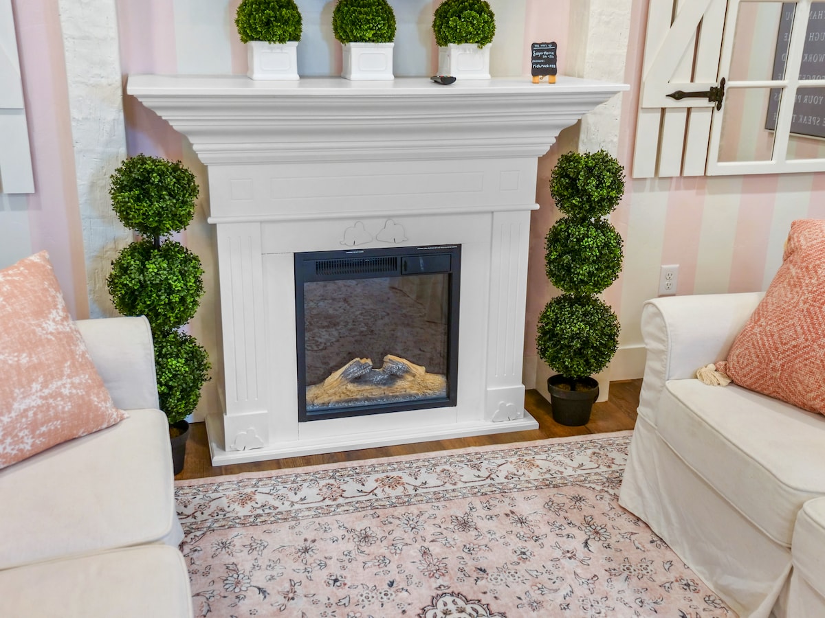 The Sugar Mouse Guest House - Apartments for Rent in Laramie, Wyoming,  United States - Airbnb